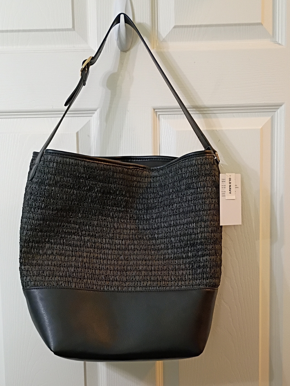 Old Navy Black Woven-Texture  - Classic Everyday Large Preppy Bucket Bag